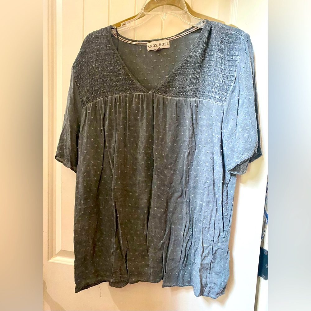 EEUC Knox Rose brand charcoal cotton top